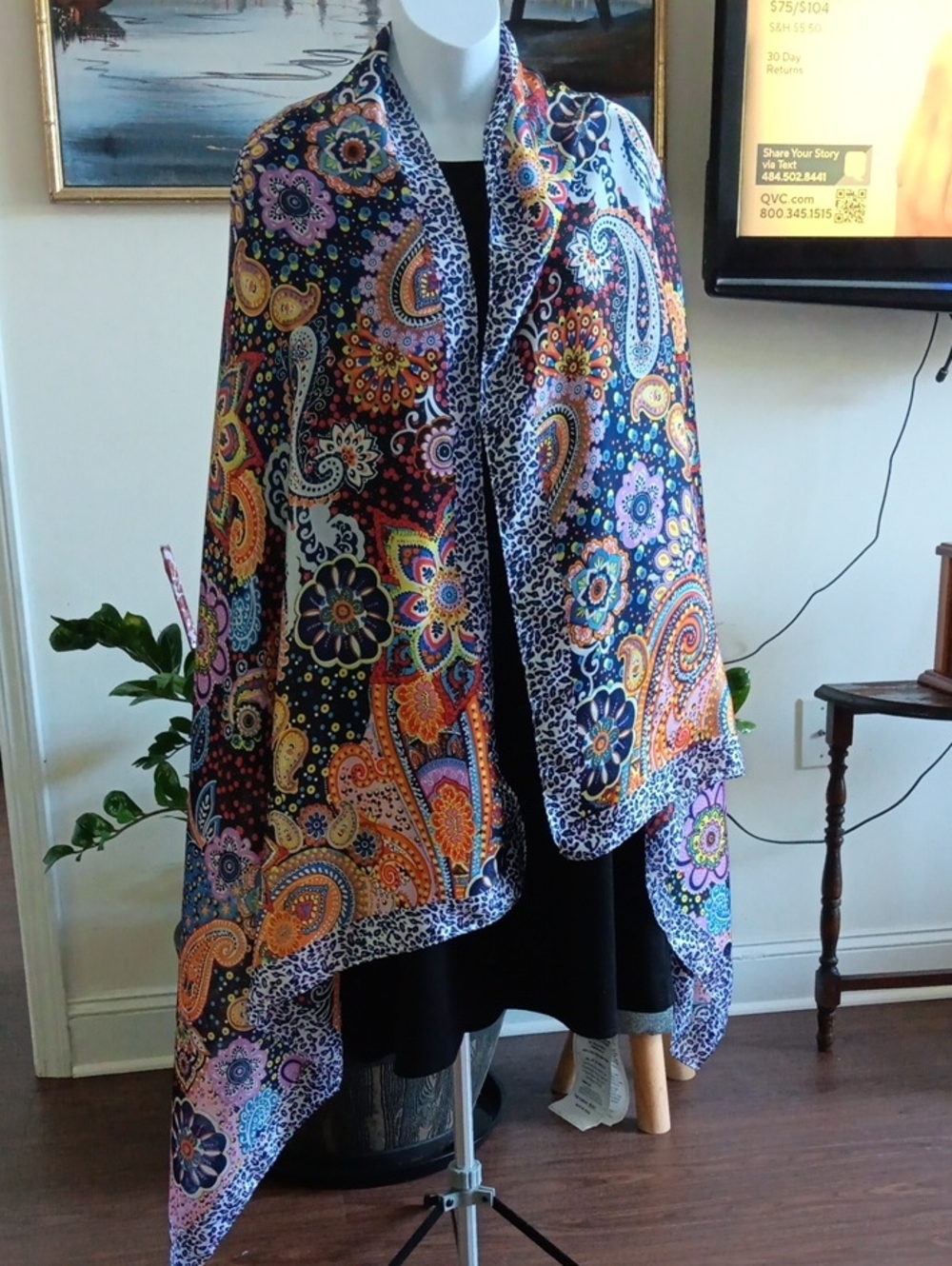 Pretty Persuasions Bohemian Paisley Wrap /Scraf NWT